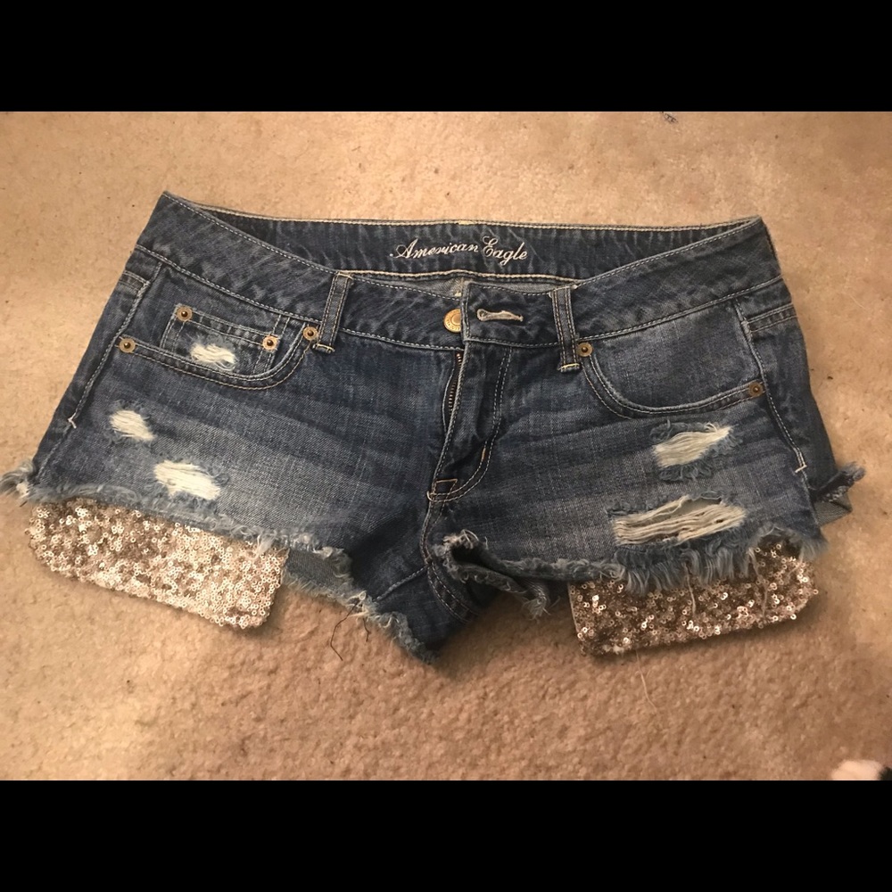 American Eagle shorts with sequins pockets